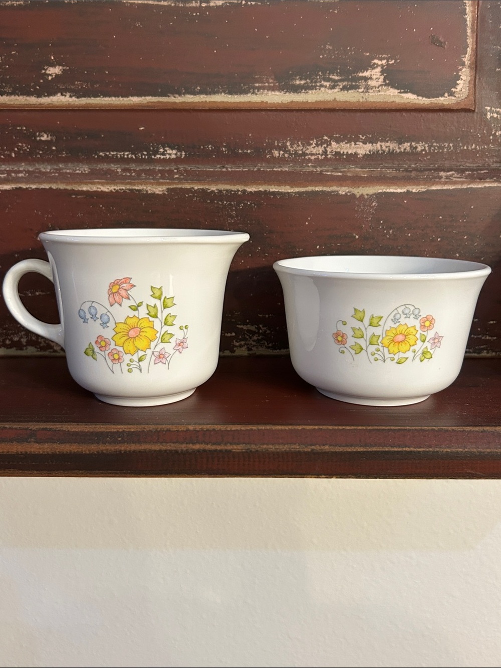 CORELLE "SPRING MEADOW" SUGAR BOWL AND CREAMER‎